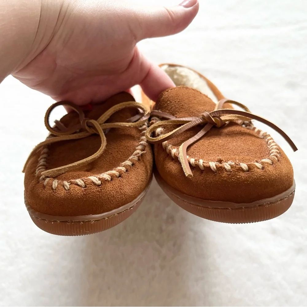 MINNETONKA FAUX FUR LINED MOCCASIN SIZE 10 COZY COMFY STYLISH_3